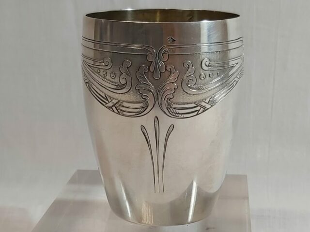 Timbale Art Nouveau argent