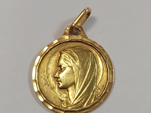 Médaille ronde Vierge or jaune