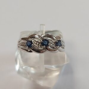 Bague or gris saphirs