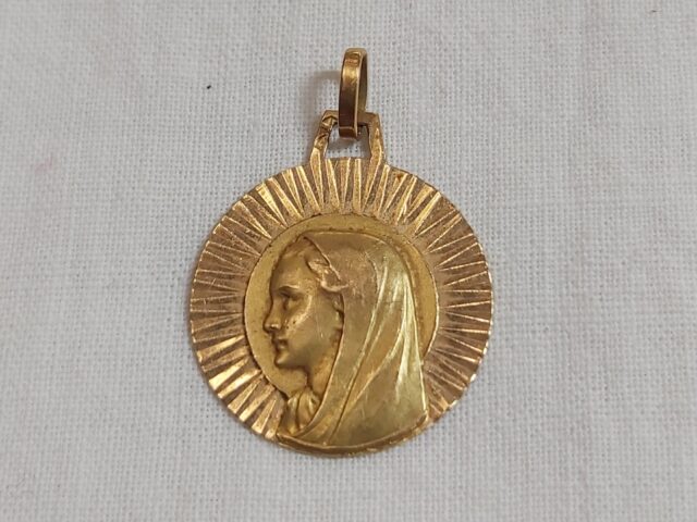 Médaille ronde Vierge or jaune