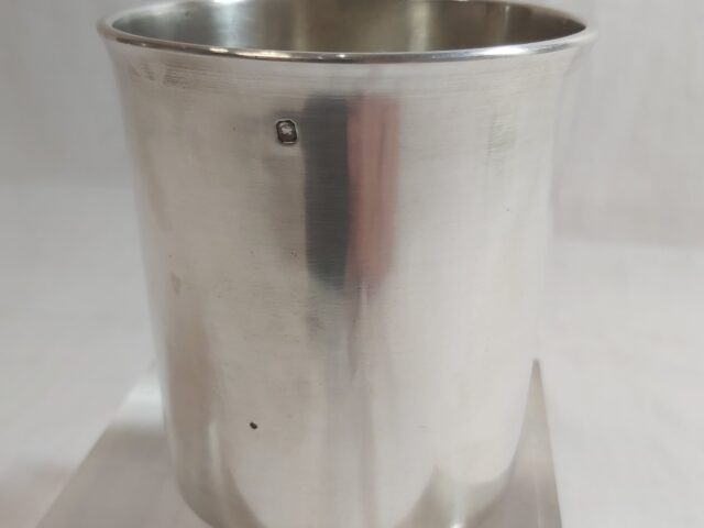 Timbale droite unie argent