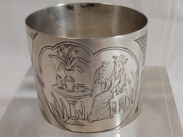 Rond de serviette argent scène chinoise