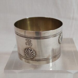Rond de serviette argent motif coquille
