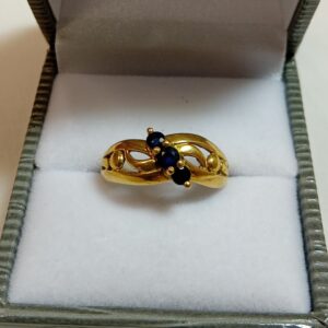 Bague saphirs or jaune