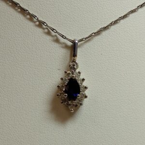 Pendentif saphir diamants or gris