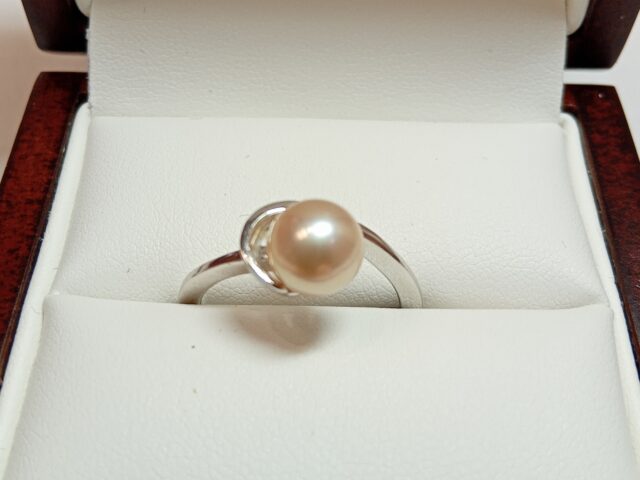 Bague or gris perle de culture 7 mm