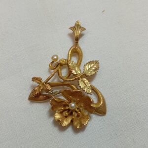 Pendentif fleur or jaune 18 carats