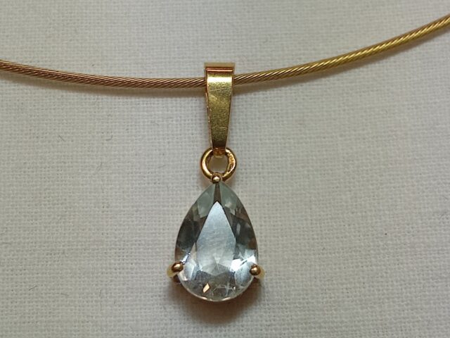 Pendentif aigue-marine or jaune 18 carats