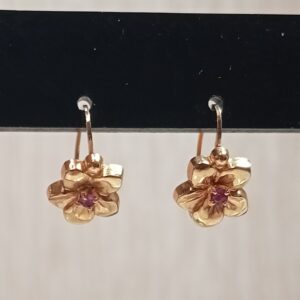 Boucles d'oreille dormeuses rubis or jaune