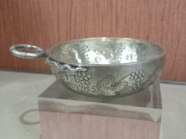 Tastevin argent martelé