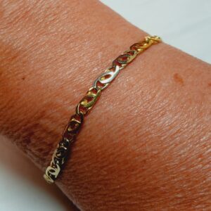 Bracelet maille plate entrelacée or jaune 18 carats