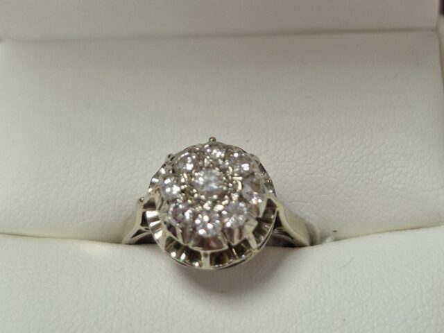 Solitaire à effet or gris diamants