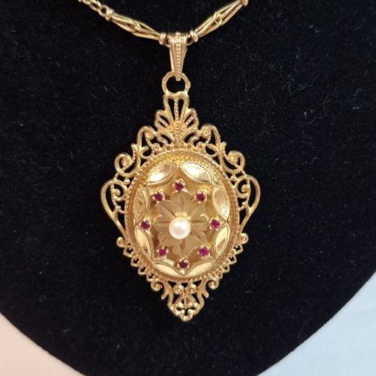 Pendentif ouvrant or rubis perle de culture