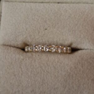 1/2 alliance diamants or jaune 18 carats